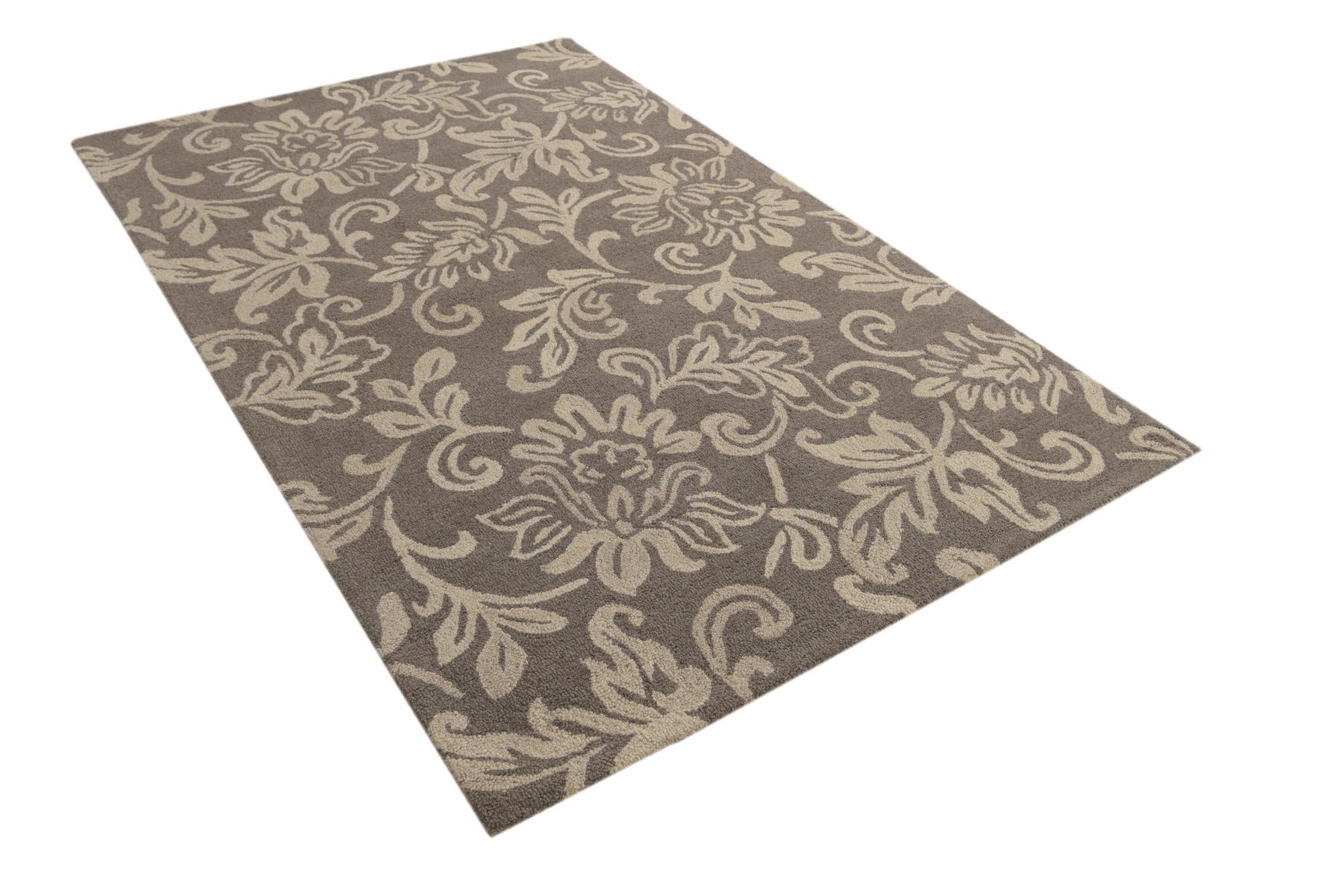 5' x 8' Agra Wool Rug
