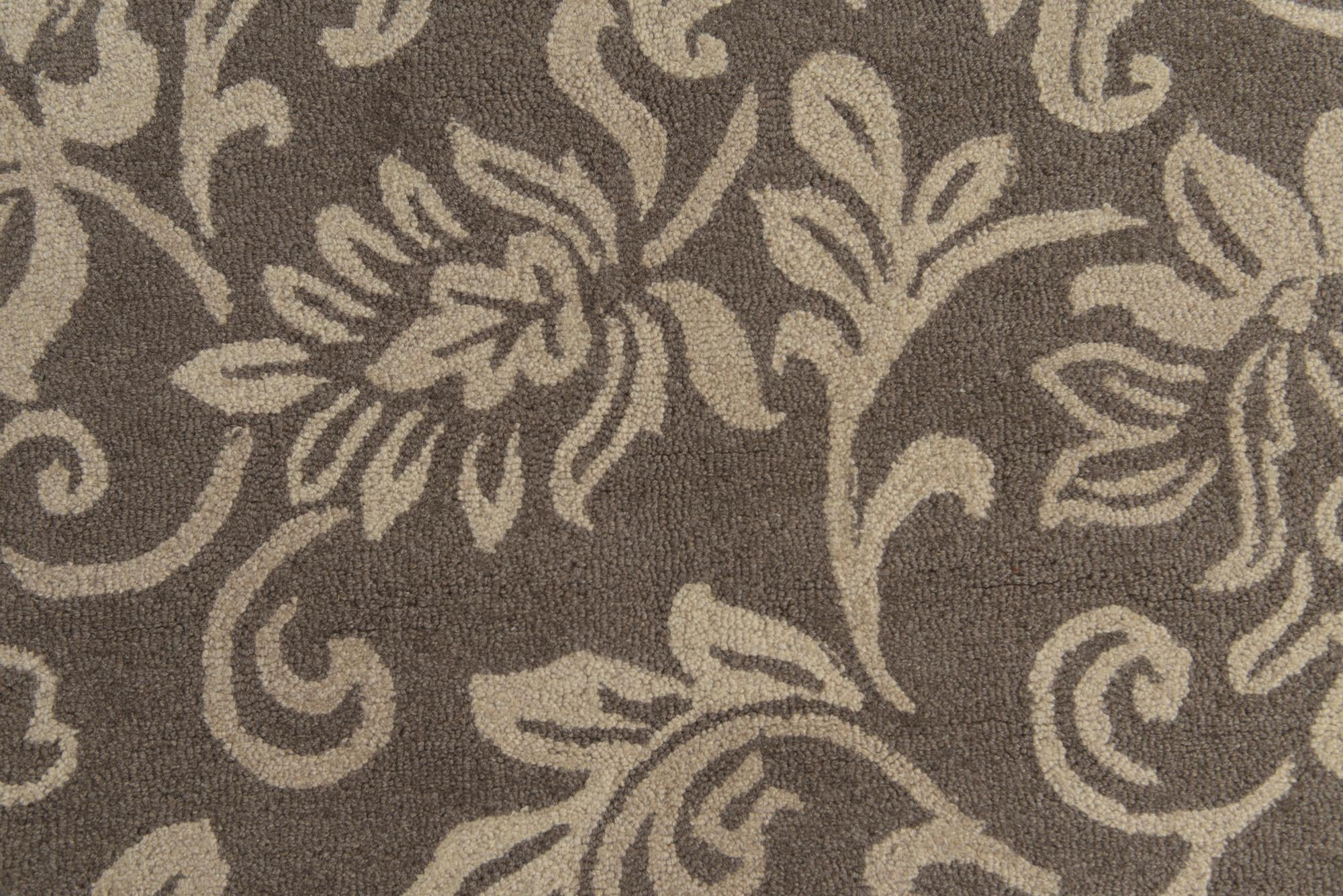 5' x 8' Agra Wool Rug