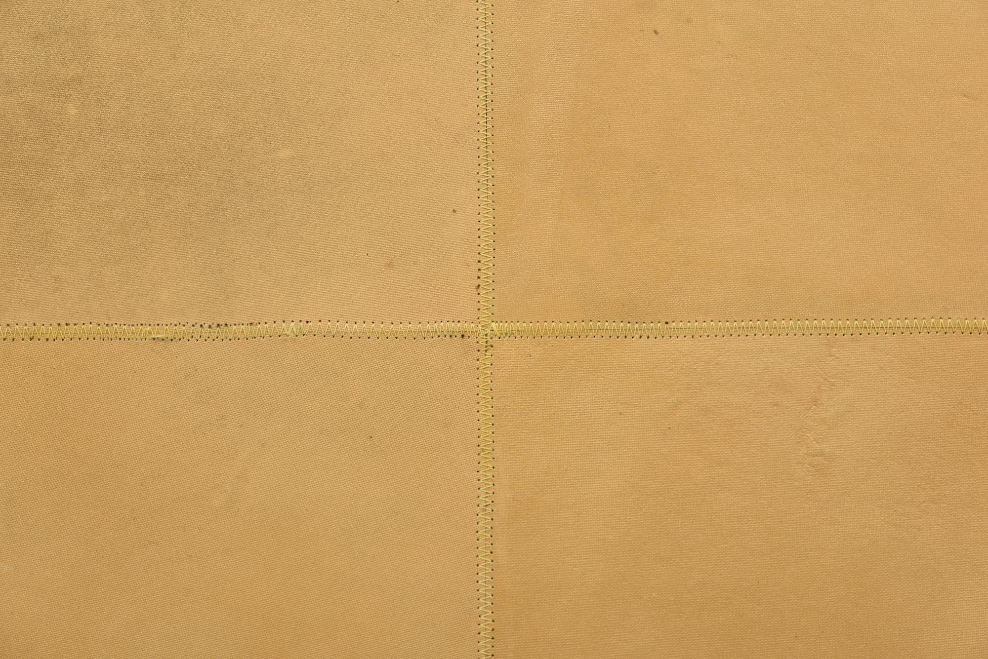 2' 1 x 3' 1 Cowhide Leather Rug