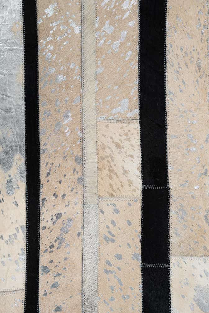 5' 2 x 8' Cowhide Leather Rug
