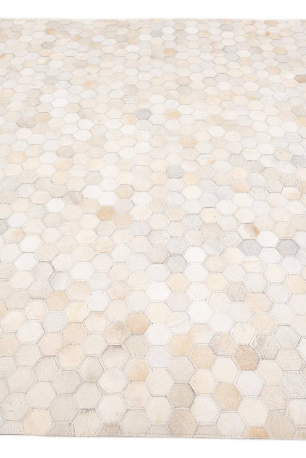 Detail image of 150cm x 235cm Cowhide Stocks Rug