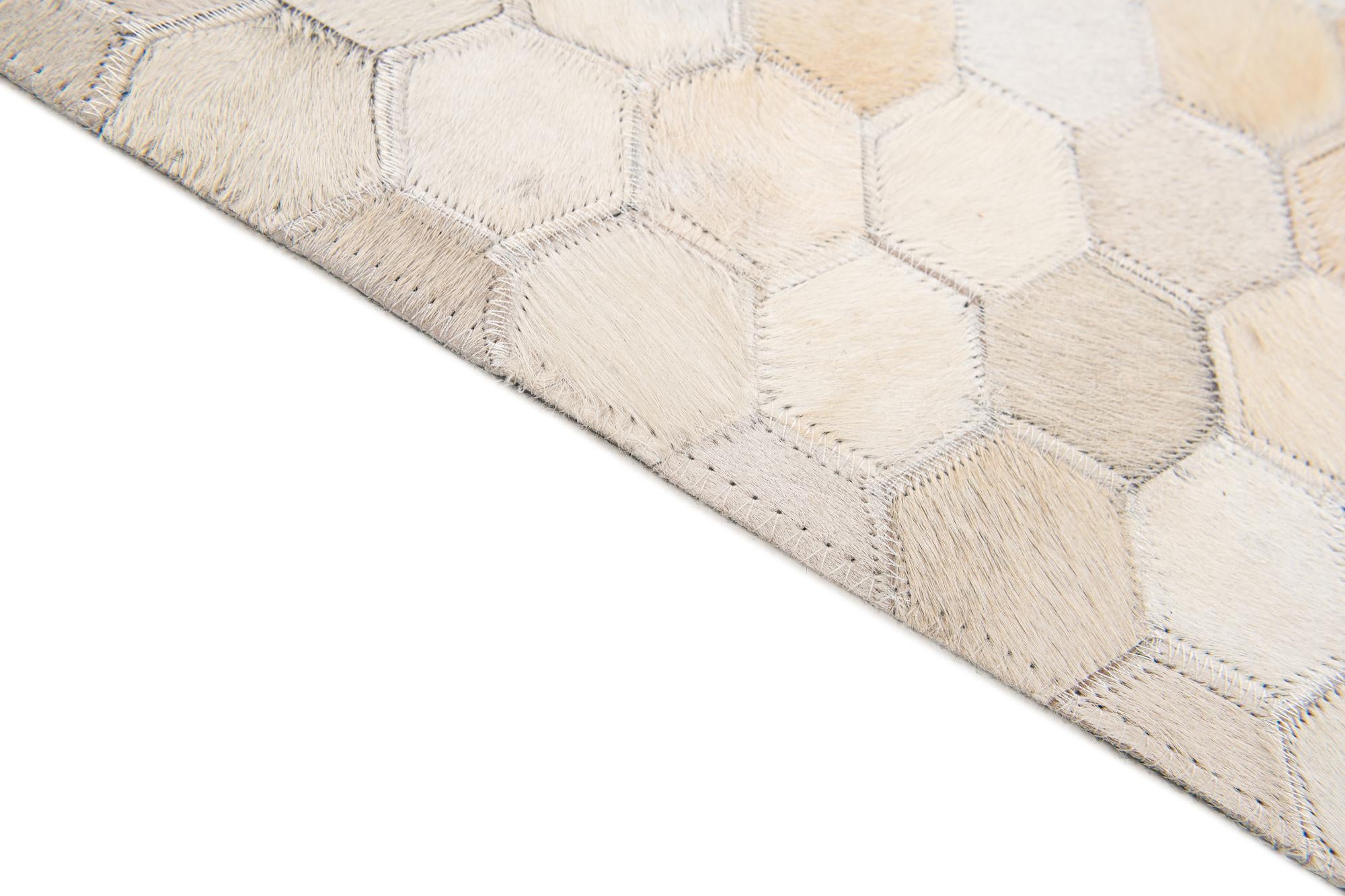 5' x 7' 8 Cowhide Stocks Rug