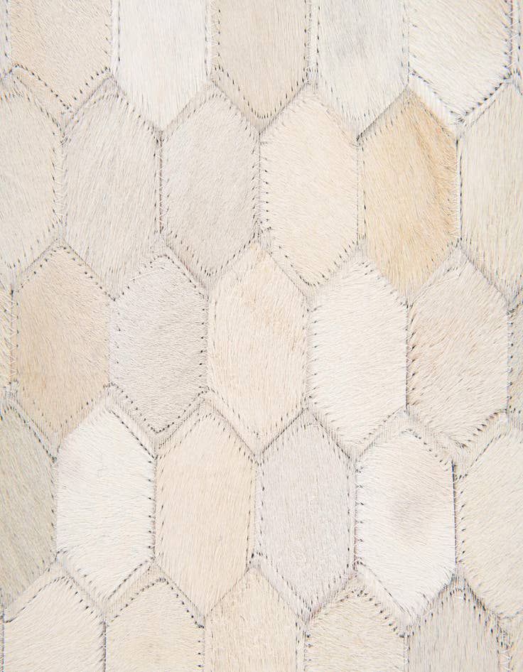 Detail image of 5' x 7' 10 Cowhide Stocks Rug