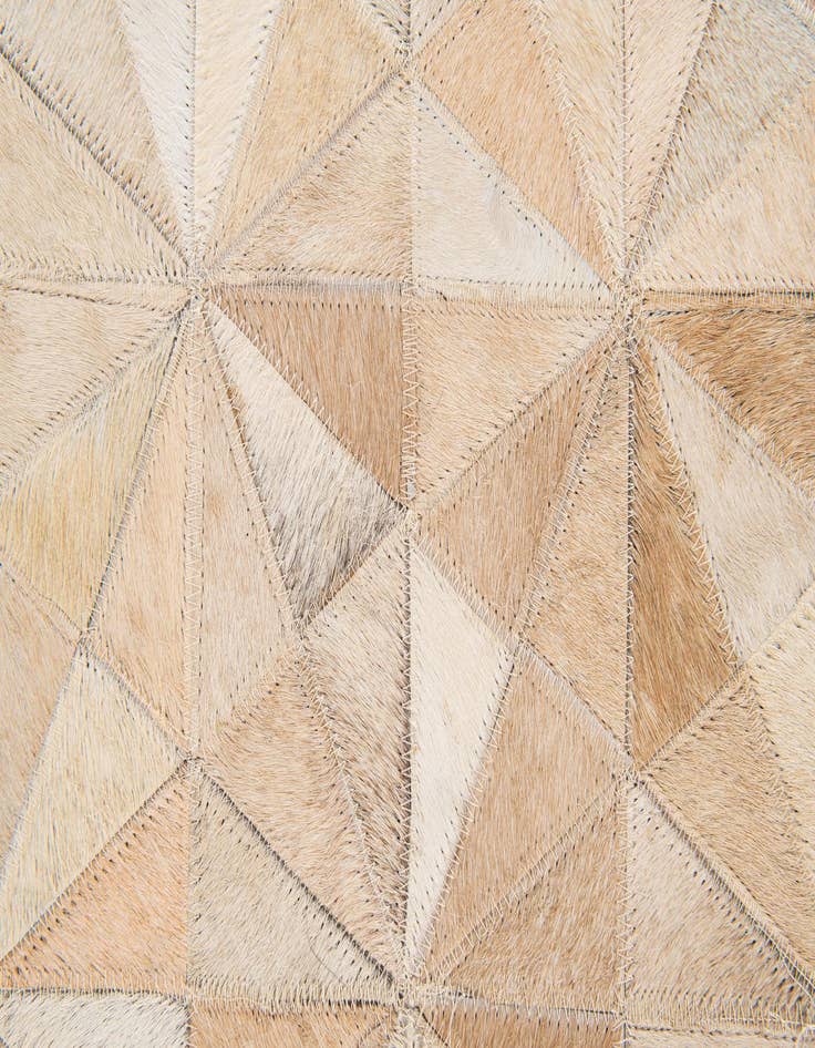 Detail image of 5' 9 x 7' 8 Cowhide Stocks Rug