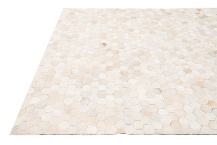 Detail image of 4' 10 x 7' 10 Cowhide Stocks Rug