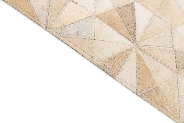Detail image of 4' x 6' 1 Cowhide Stocks Rug