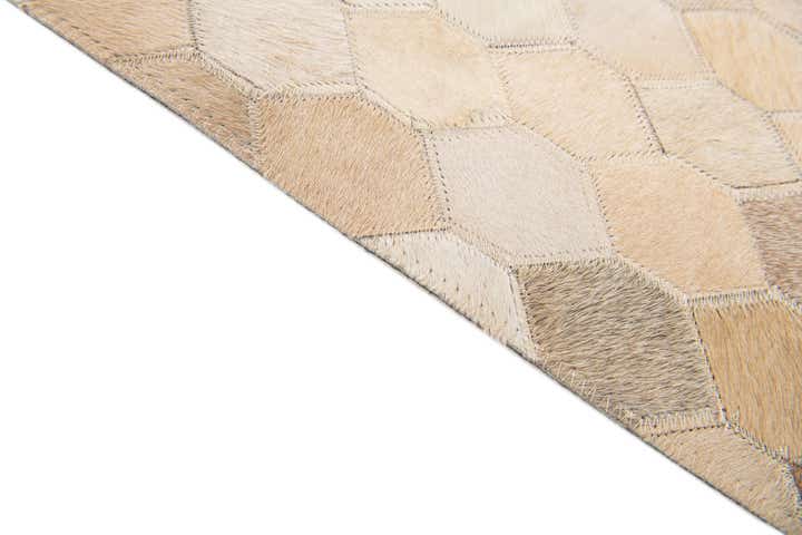 4' x 6' Cowhide Stocks Rug