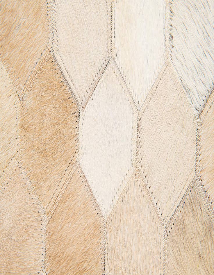 Detail image of 4' x 6' Cowhide Stocks Rug