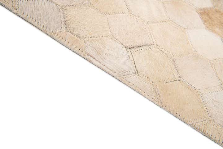 3' 11 x 5' 11 Cowhide Stocks Rug