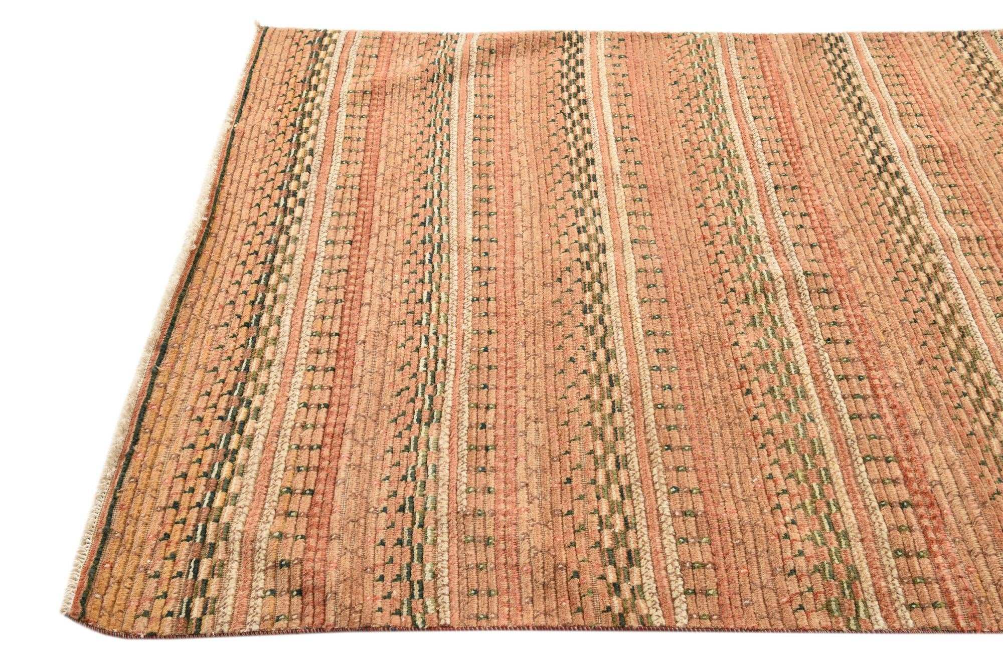 5' x 8' Hand Knotted Darya Wool Rug