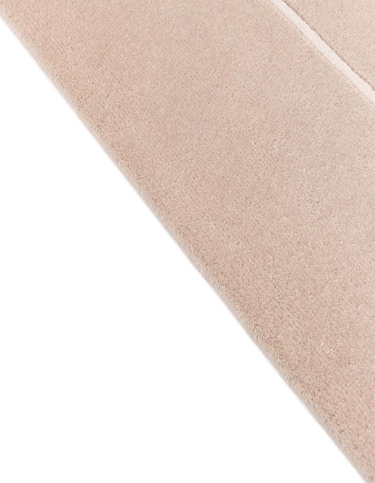 Detail image of 6' 8 x 9' 11  Hand Knotted Darya Wool Rug