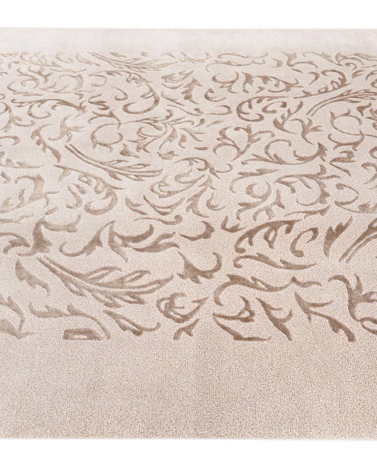 Detail image of 6' 10 x 9' 7 Hand Knotted Darya Wool Rug