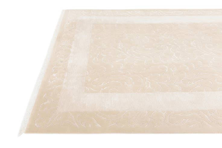 Detail image of 6' 7 x 9' 6 Hand Knotted Darya Wool Rug