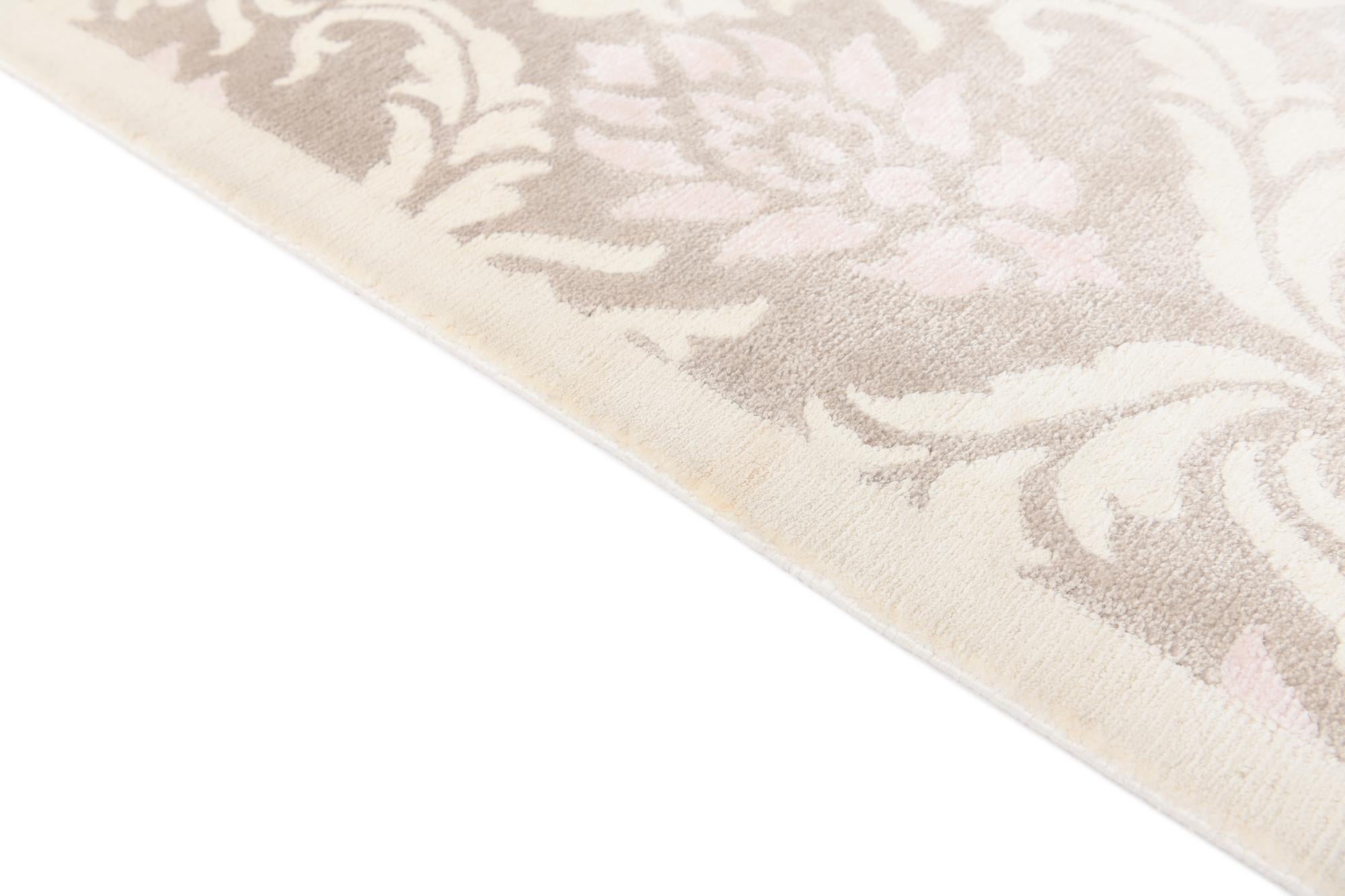 6' 9 x 10' Hand Knotted Darya Wool Rug