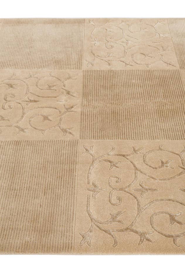 Detail image of 5' x 6' 9 Hand Knotted Darya Wool Rug