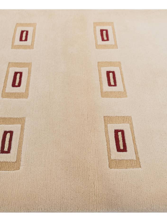Detail image of 3' 1 x 4' 11 Hand Knotted Darya Wool Rug
