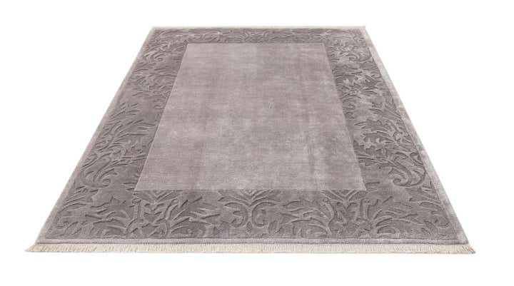 5' 7 x 7' 10 Hand Knotted Darya Wool Rug