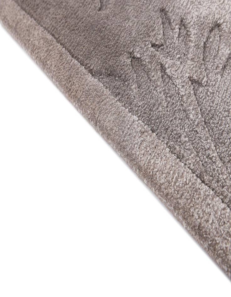 Detail image of 5' 7 x 7' 10  Hand Knotted Darya Wool Rug