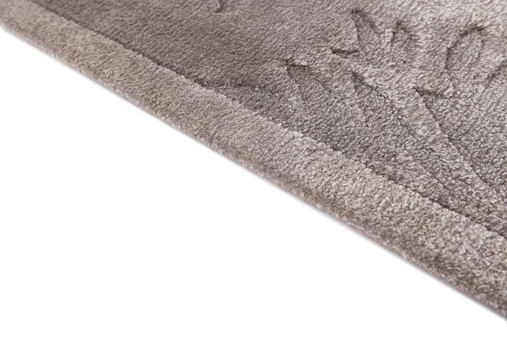 Detail image of 5' 7 x 7' 10 Hand Knotted Darya Wool Rug