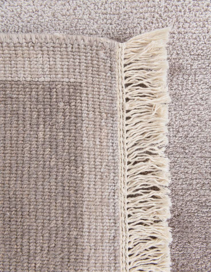 Detail image of 5' 7 x 7' 10  Hand Knotted Darya Wool Rug