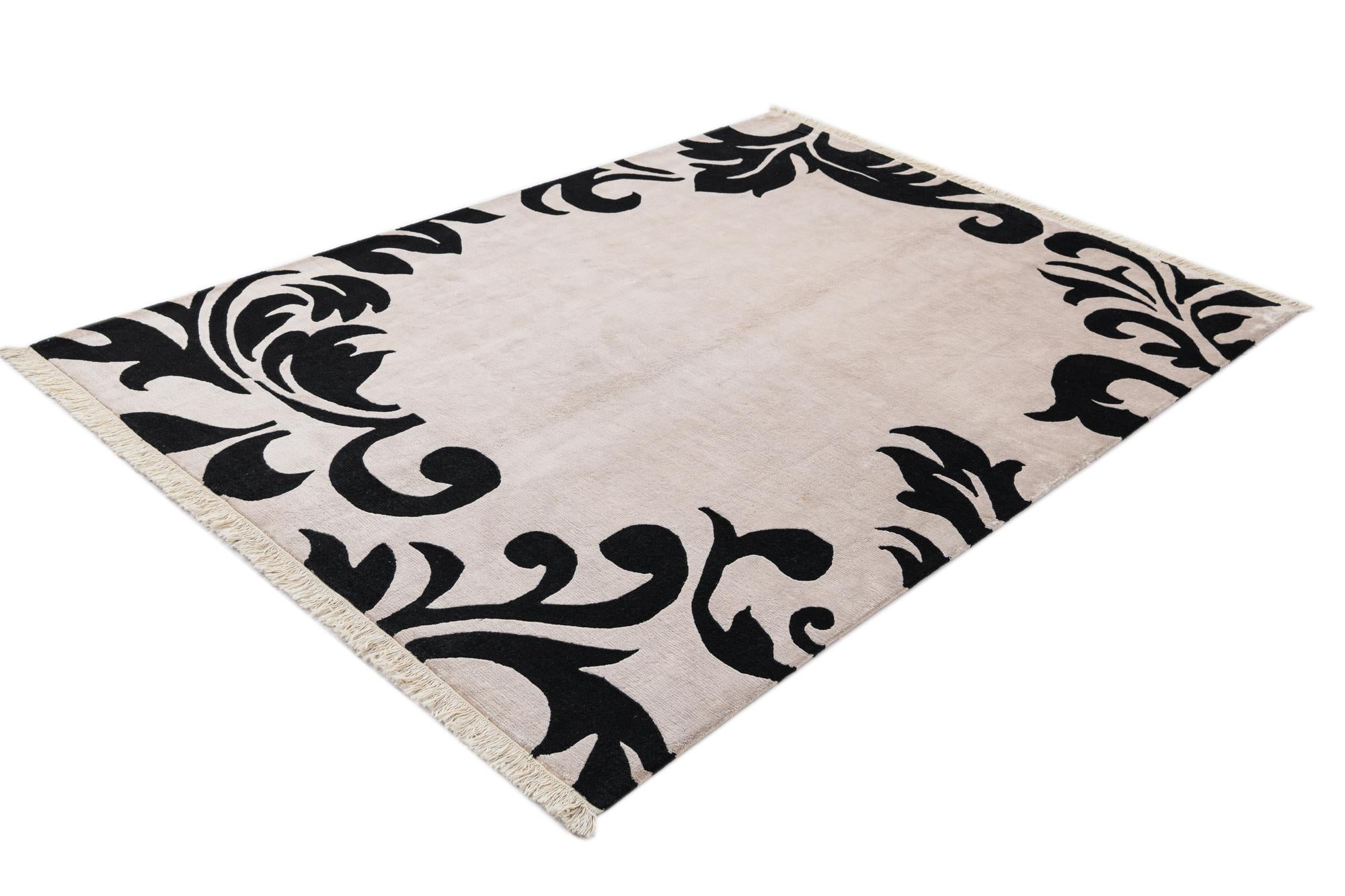 5' 7 x 7' 10 Hand Knotted Darya Wool Rug