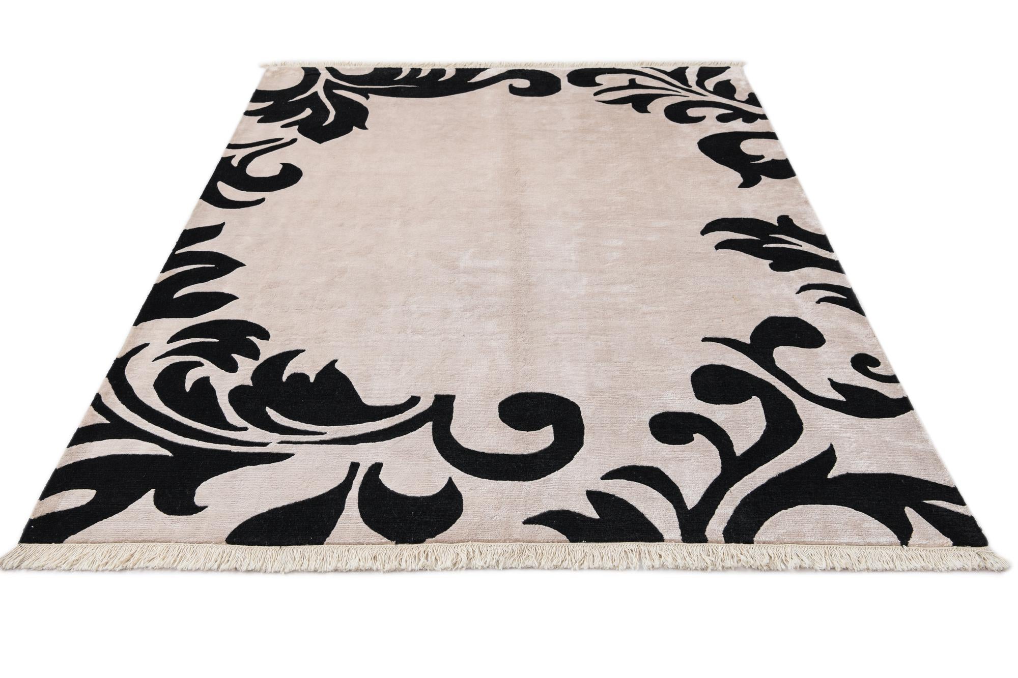 5' 7 x 7' 10 Hand Knotted Darya Wool Rug