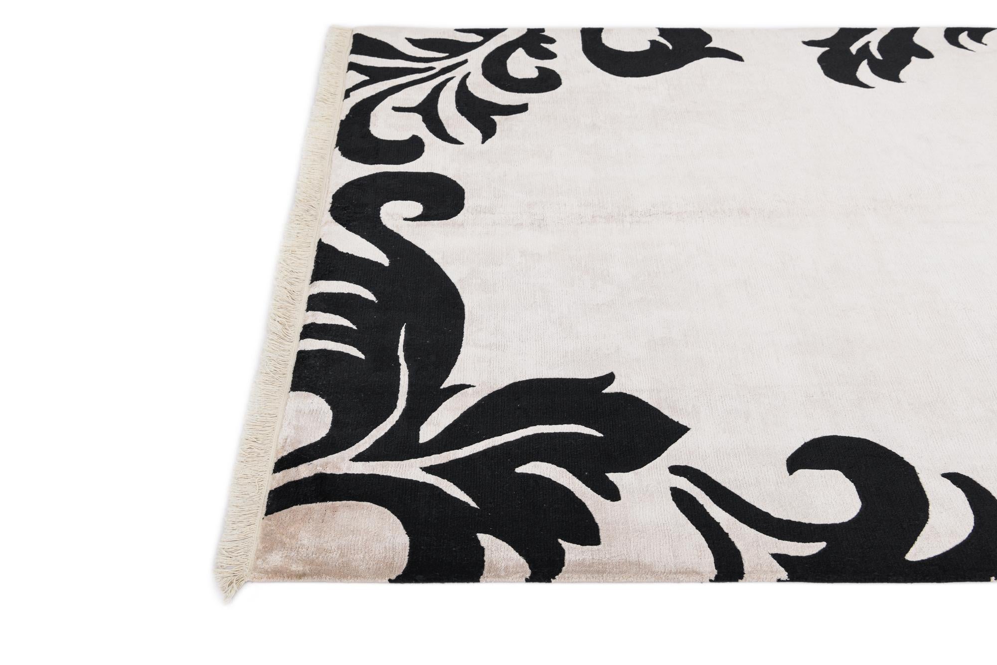 5' 7 x 7' 10 Hand Knotted Darya Wool Rug