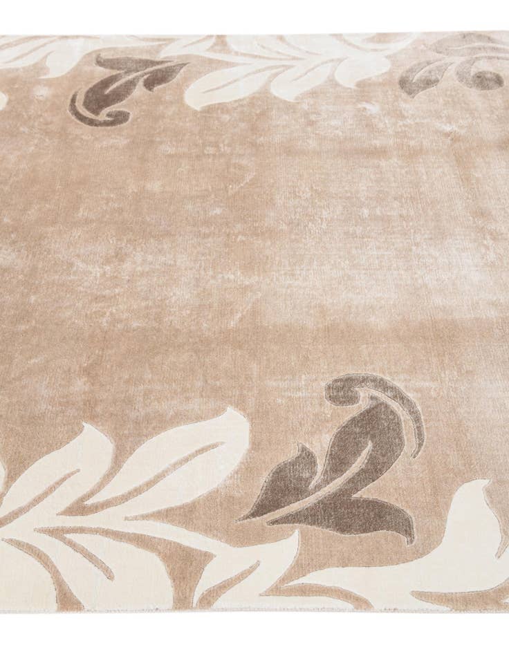 Detail image of 5' 5 x 7' 10  Hand Knotted Darya Wool Rug