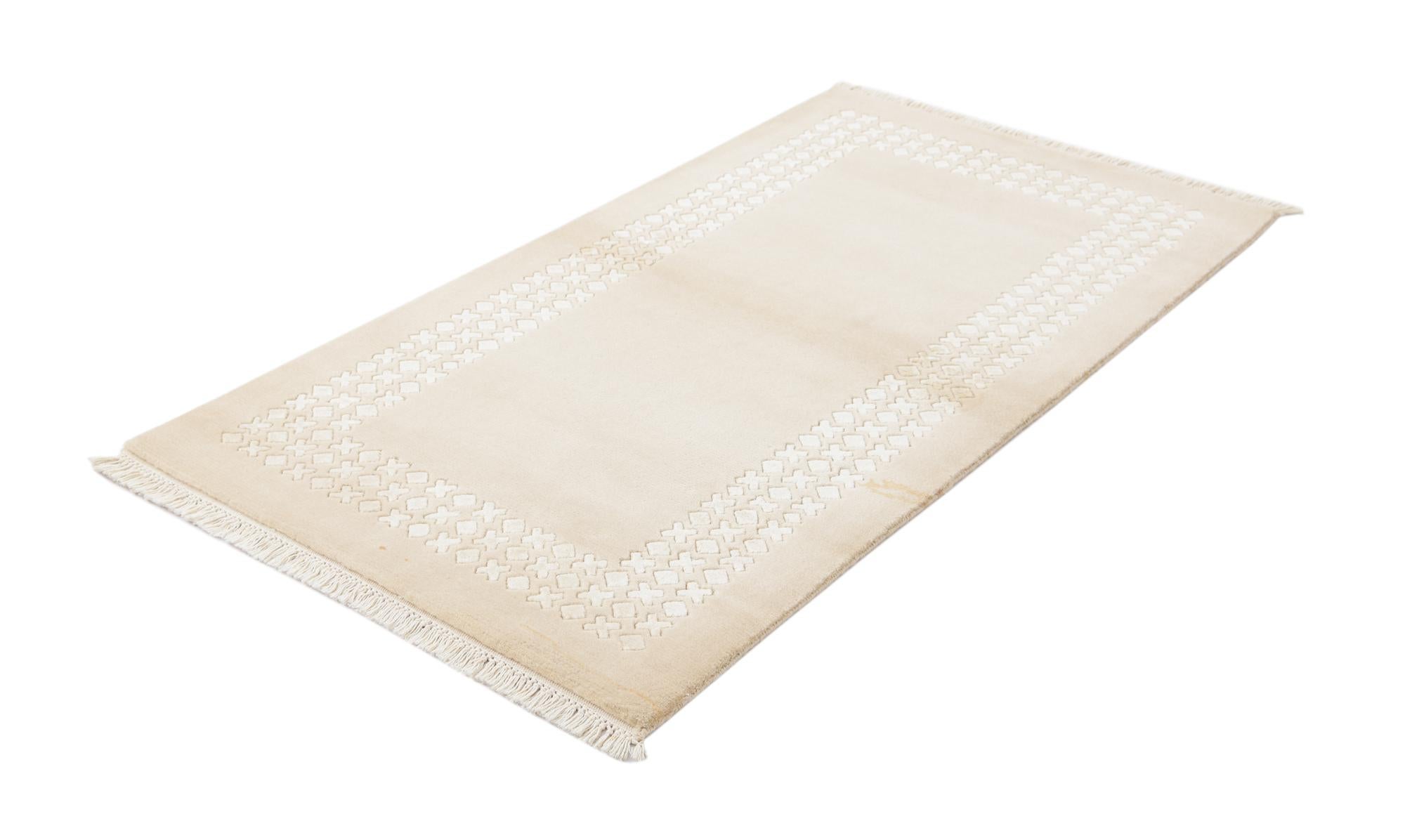 2' 7 x 4' 11 Hand Knotted Darya Wool Rug