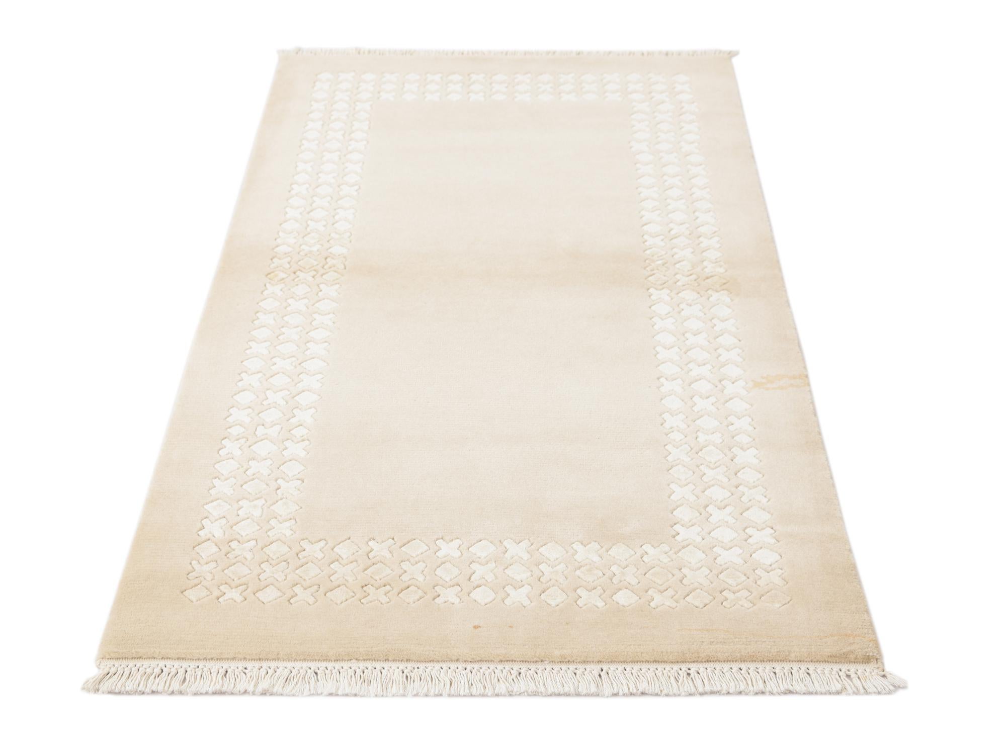 2' 7 x 4' 11 Hand Knotted Darya Wool Rug