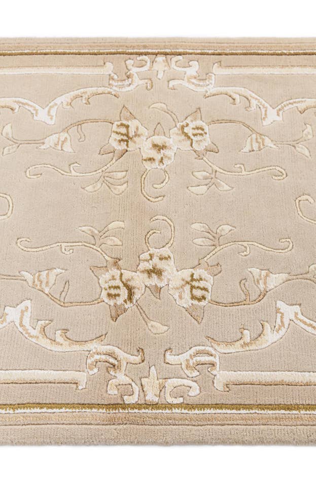Detail image of 2' 9 x 4' 10 Hand Knotted Darya Wool Rug
