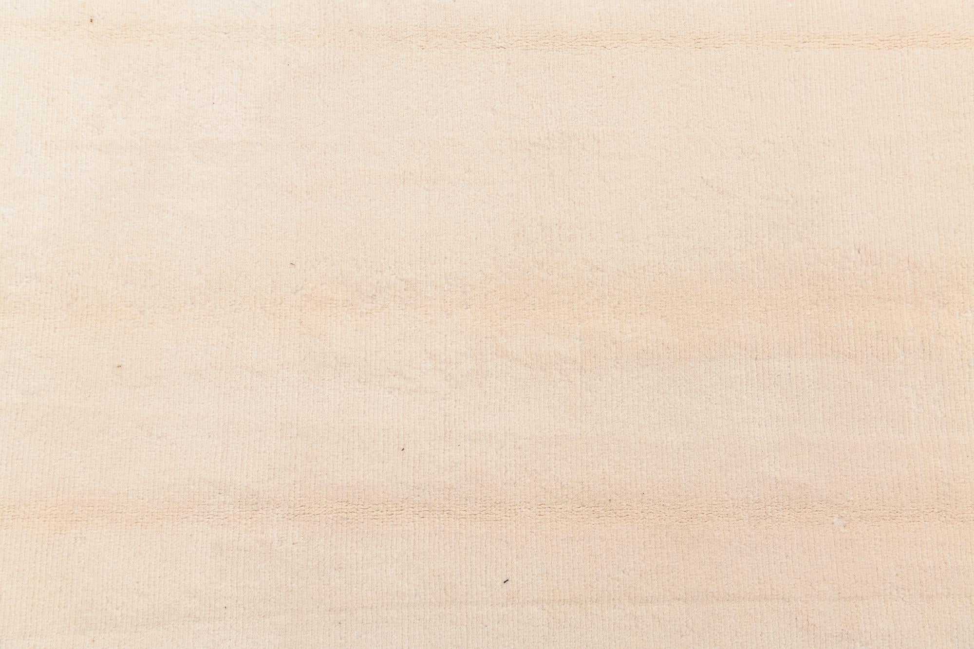 4' 7 x 6' 9 Hand Knotted Darya Wool Rug