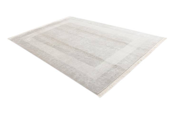 Detail image of 6' 7 x 9' 4 Hand Knotted Darya Wool Rug