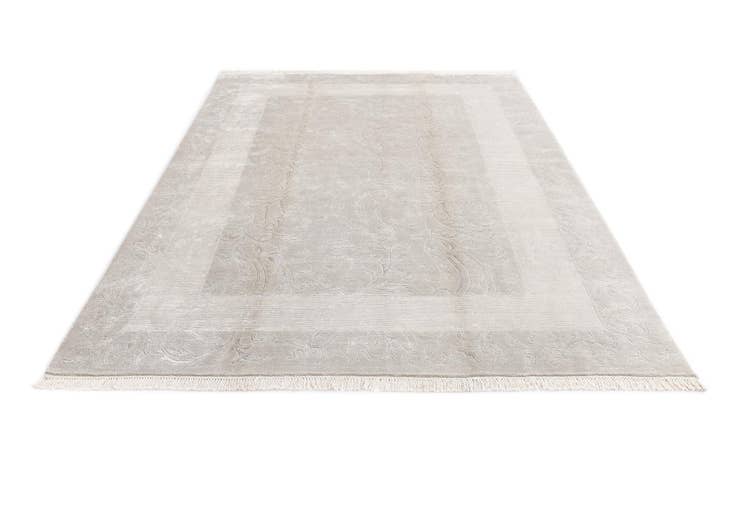 Detail image of 6' 7 x 9' 4 Hand Knotted Darya Wool Rug