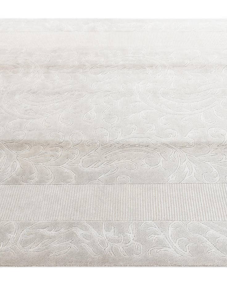 Detail image of 6' 7 x 9' 4  Hand Knotted Darya Wool Rug