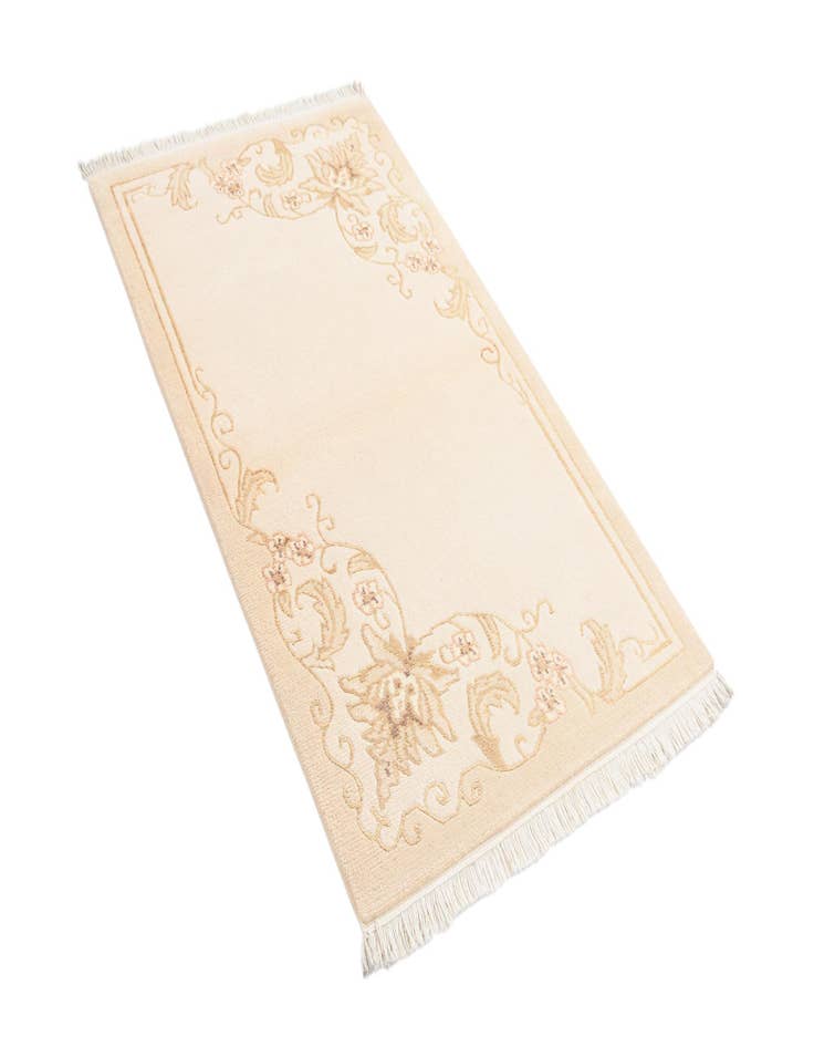 Detail image of 2' 8 x 4' 6  Hand Knotted Darya Wool Rug