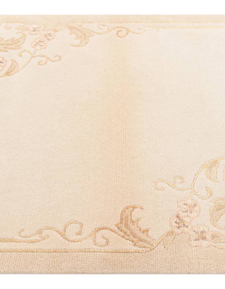 Detail image of 2' 8 x 4' 6  Hand Knotted Darya Wool Rug