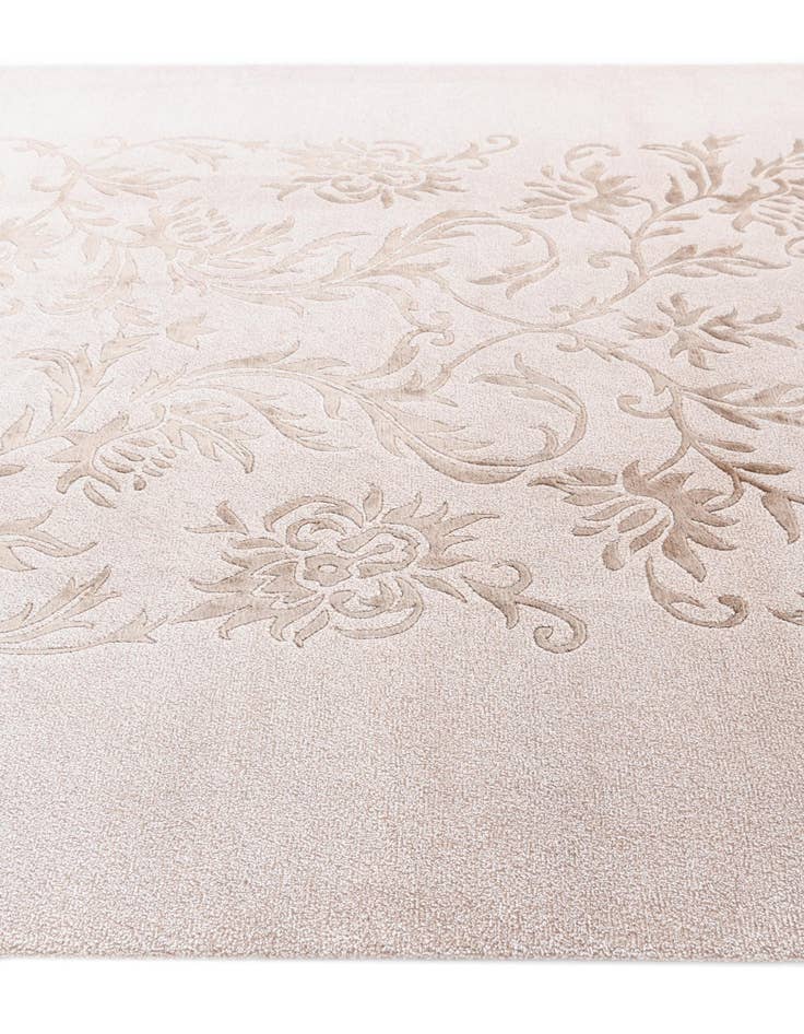 Detail image of 6' 11 x 10' 2  Hand Knotted Darya Wool Rug