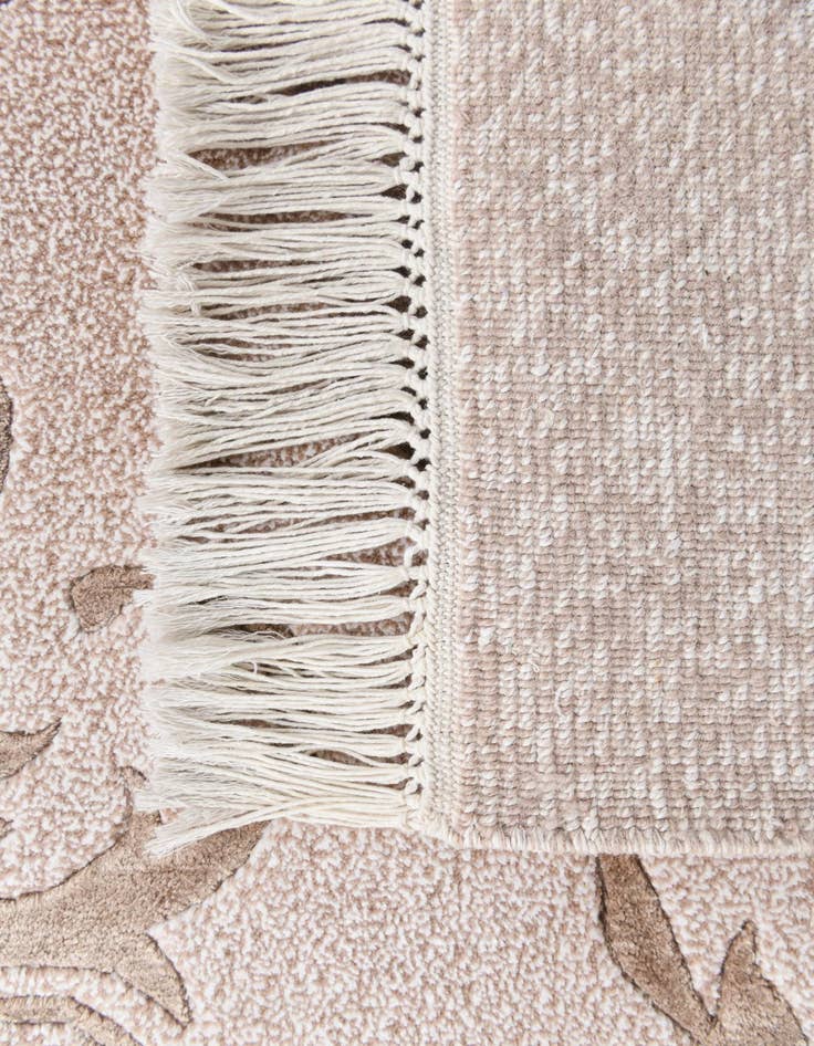 Detail image of 6' 11 x 10' 2  Hand Knotted Darya Wool Rug