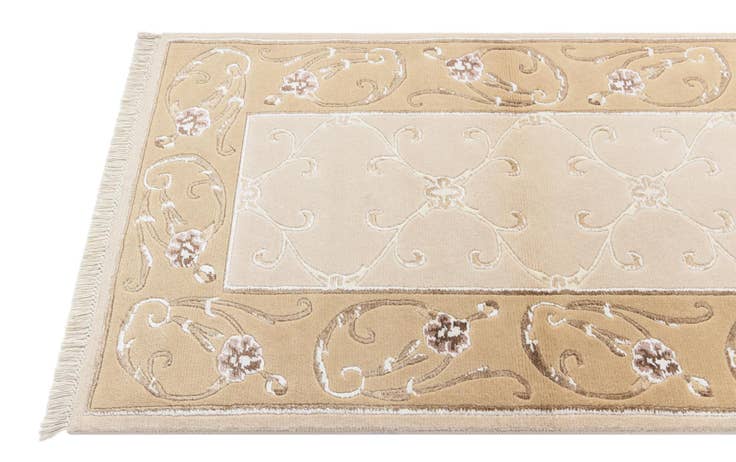 Detail image of 2' 8 x 5' 1 Hand Knotted Darya Rug