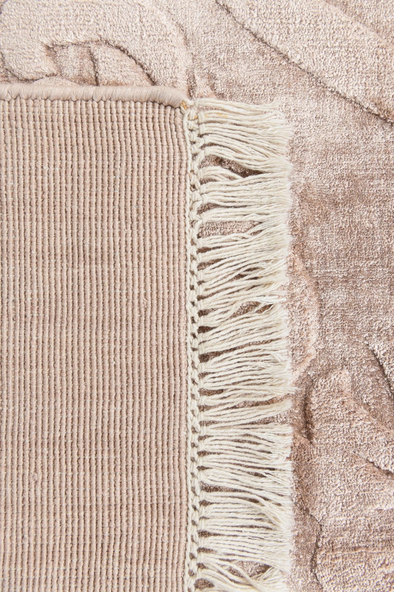 2' 7 x 4' 11 Hand Knotted Darya Wool Rug