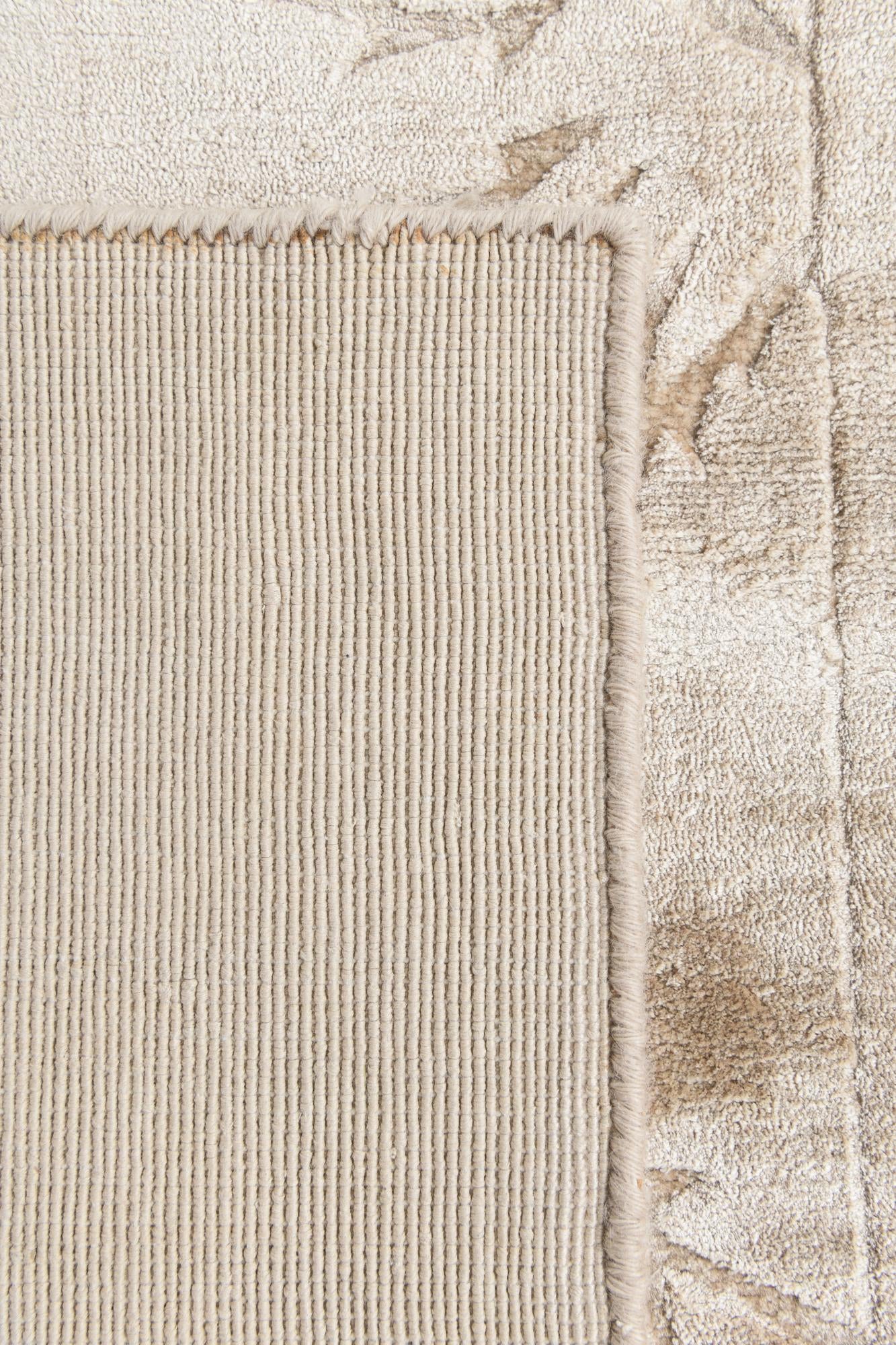 2' 7 x 4' 10 Hand Knotted Darya Wool Rug