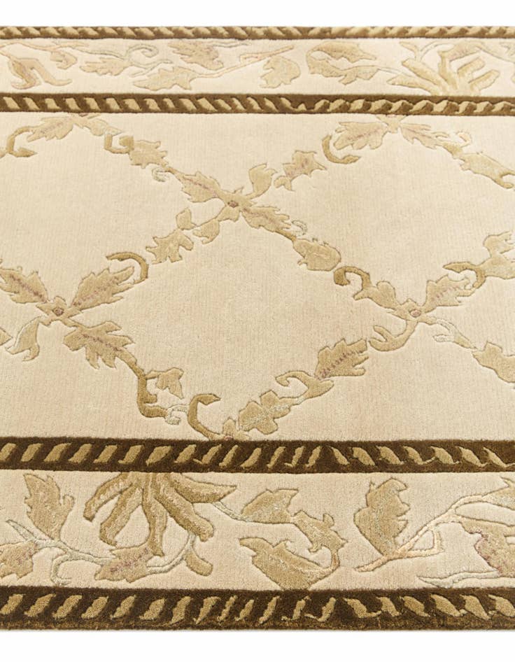 Detail image of 2' 11 x 4' 10  Hand Knotted Darya Wool Rug