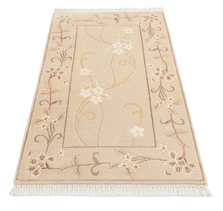 Detail image of 2' 7 x 4' 8 Hand Knotted Darya Wool Rug