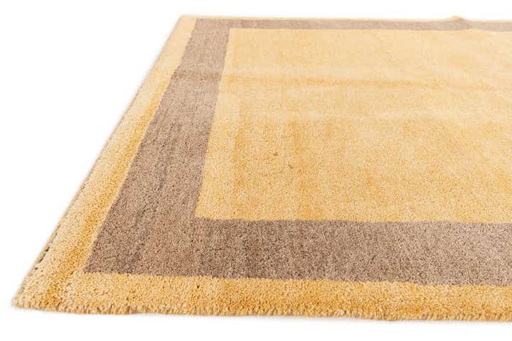 5' 5 x 8' Hand Knotted Gabbeh Wool Rug