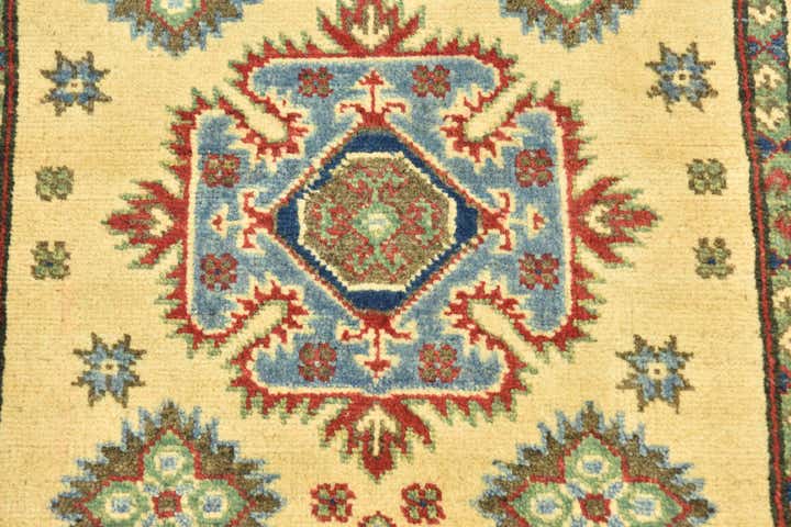2' 8 x 4' 2 Hand Knotted Kazak Rug