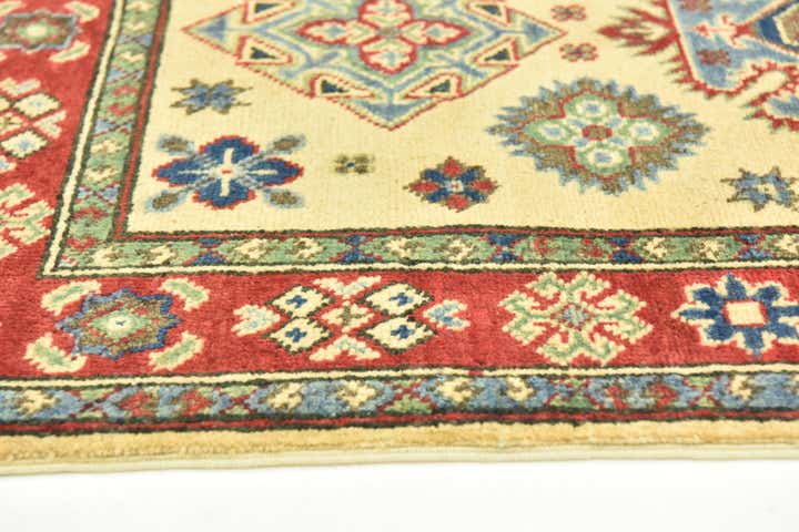 2' 8 x 4' 2 Hand Knotted Kazak Rug