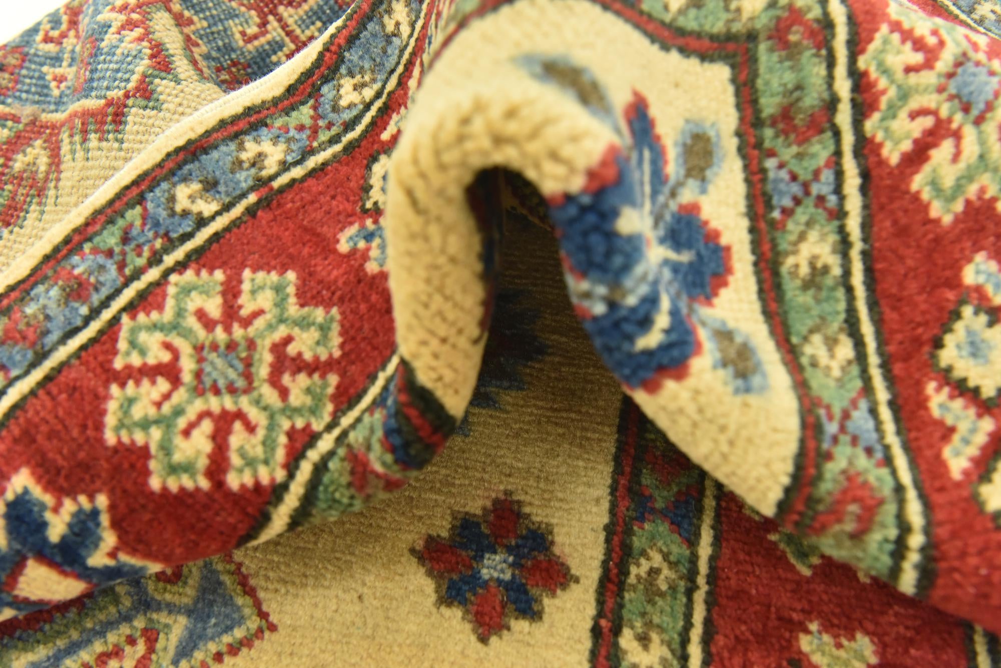 2' 8 x 4' 2 Hand Knotted Kazak Rug
