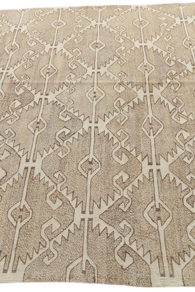 Detail image of 6' 7 x 9' 7 Hand Woven Kilim Modern Wool Rug