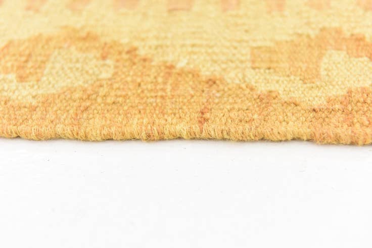 Detail image of 4' 9 x 6' 6 Hand Woven Kilim Waziri Wool Rug